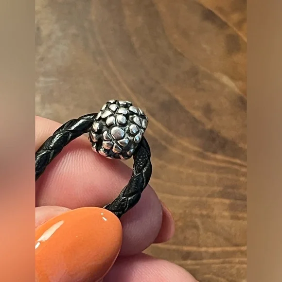 Pandora Retired Leather Bracelet with 6 Charms - Picture 3 of 11